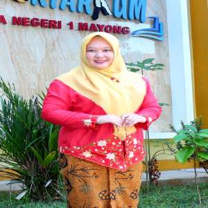 Dewi Chyrtanilanda, S.Pd